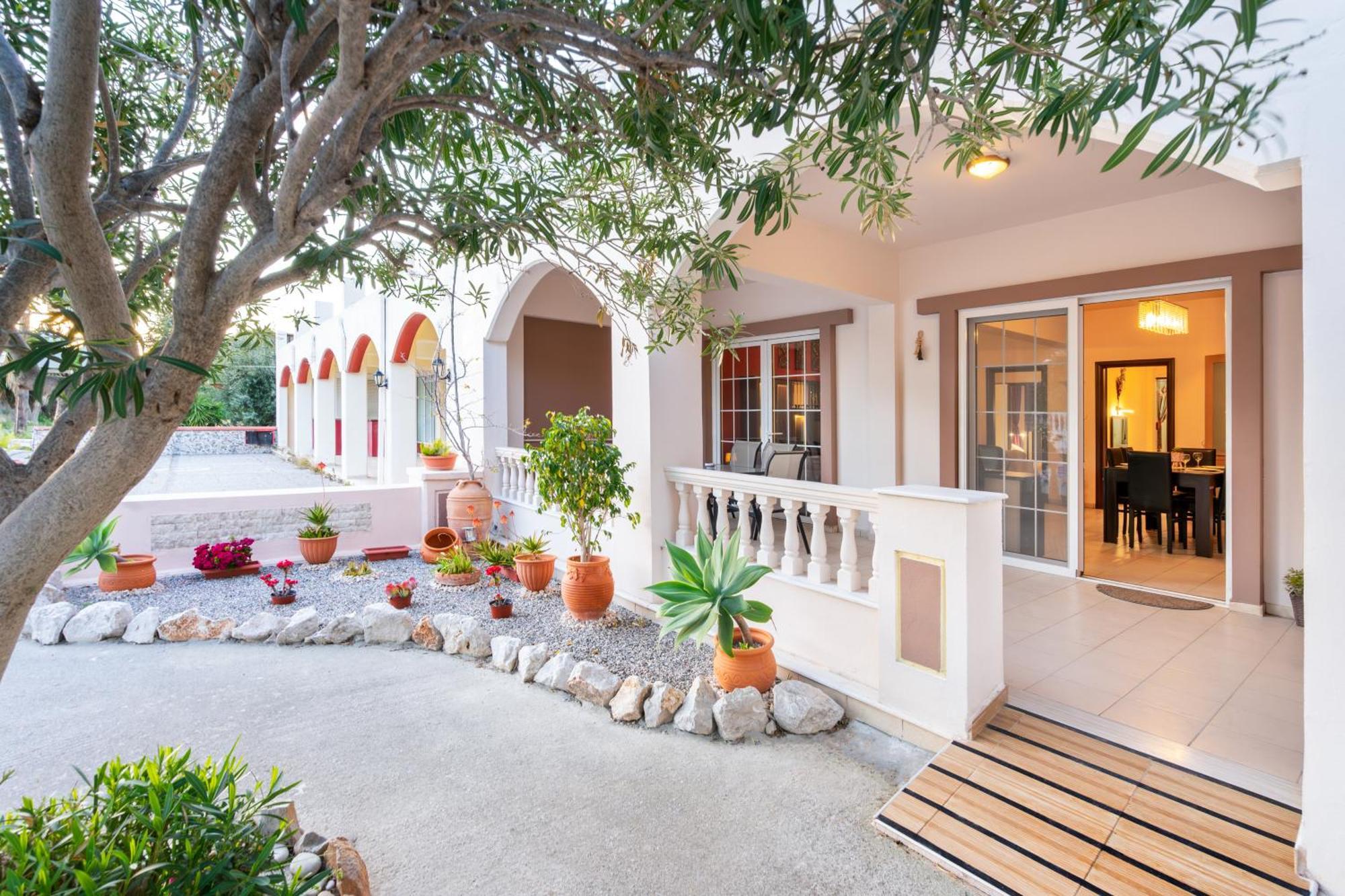 Colonial Family Apartment #4 Ground Floor Faliraki Esterno foto